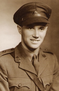Alan F Blackwood, WW II (P Blackwood)